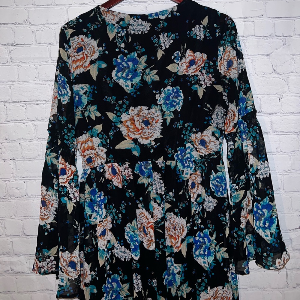 As U Wish Multicolor long long sleeve flower dress size L - Picture 10 of 11